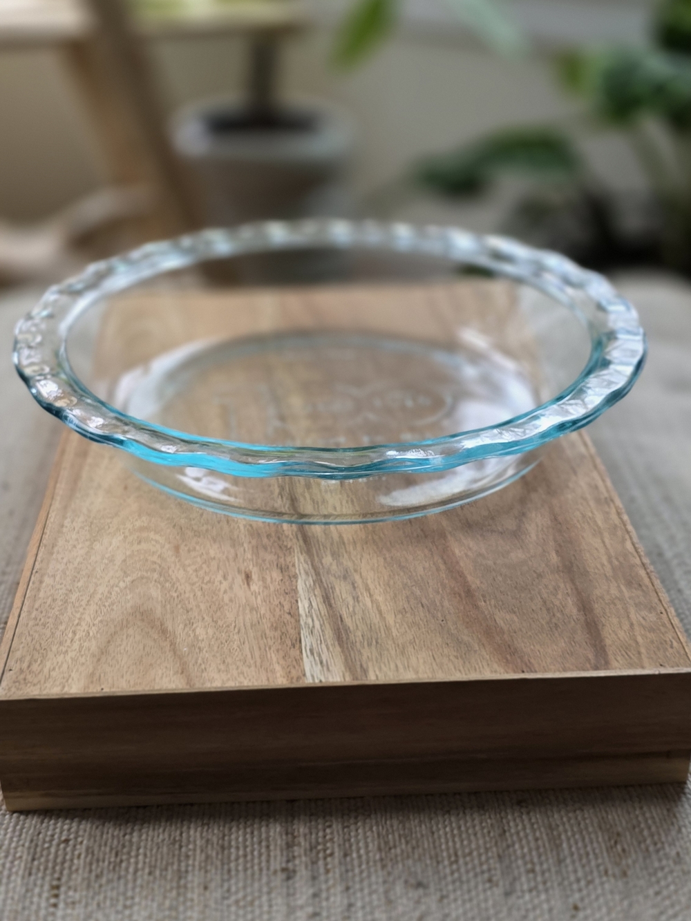 Pyrex 100 Anniversary Pie Dish 9.5in